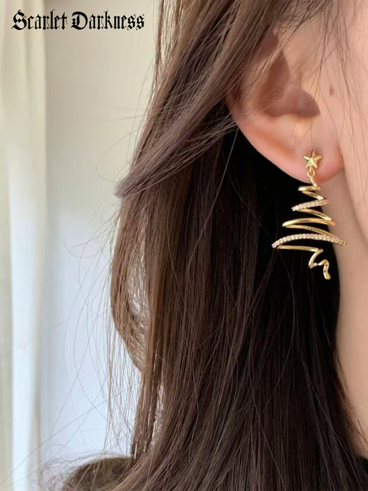 Scarlet Darkness Multi-layered Wrapped Star Christmas Tree Earrings