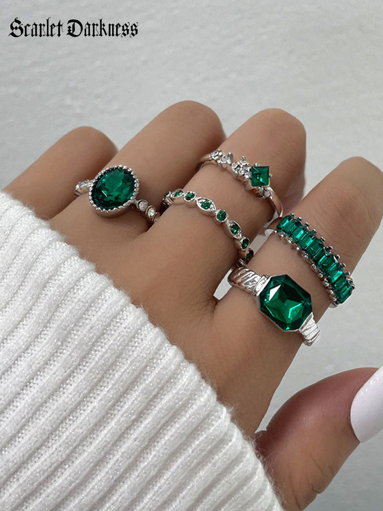 Women Vintage Lucky Green 5-piece Geometric Ring Set SCARLET DARKNESS
